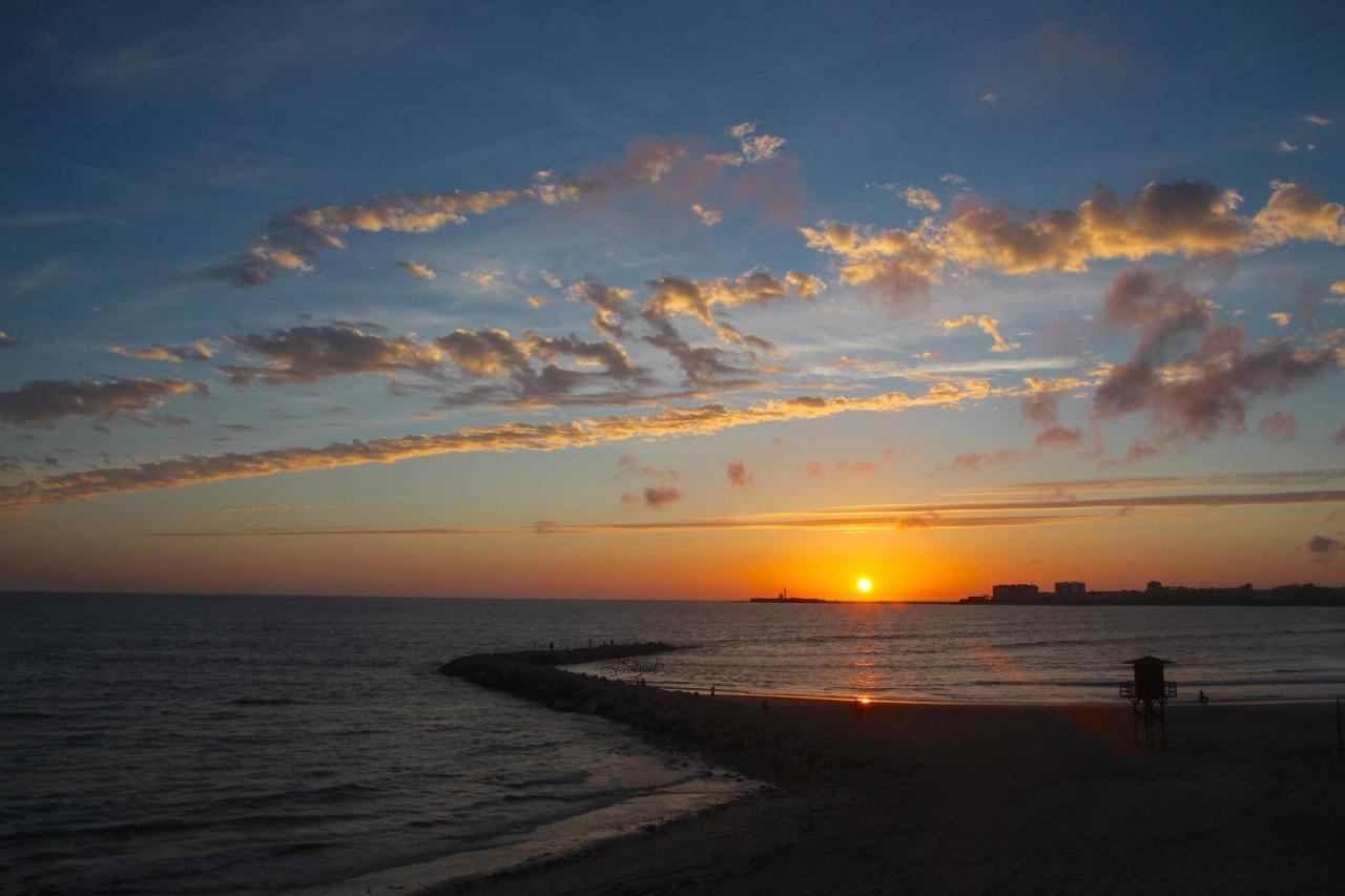 Apartamento Ventanal Al Mar Cádiz Kültér fotó